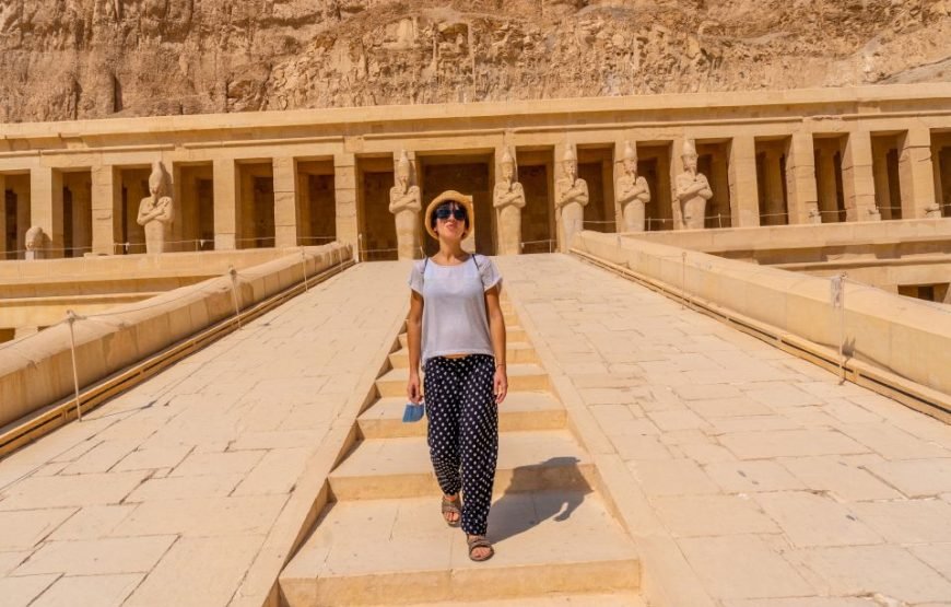 Day trip from Hurghada to Luxor in mini group