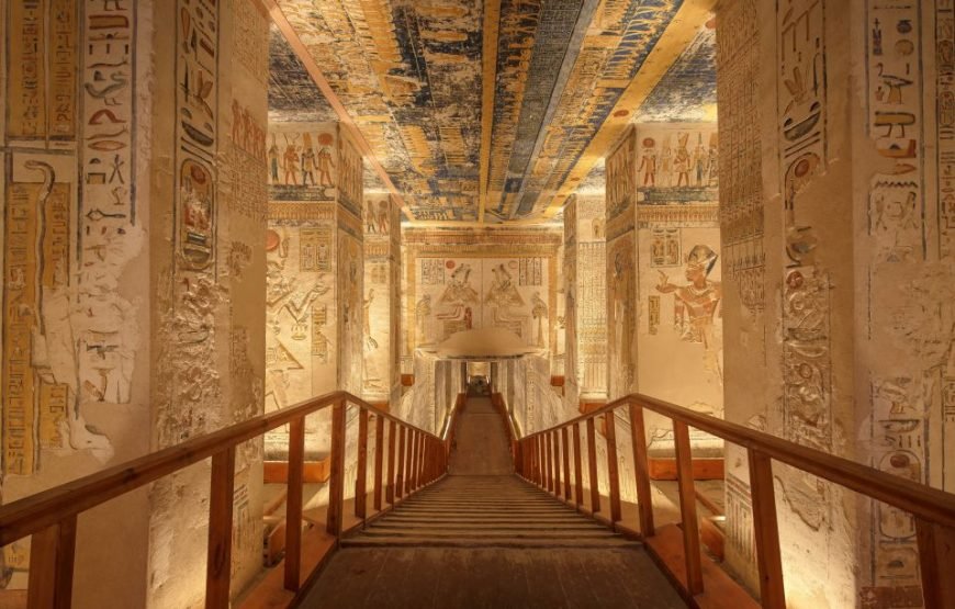 Day trip from Hurghada to Luxor in mini group