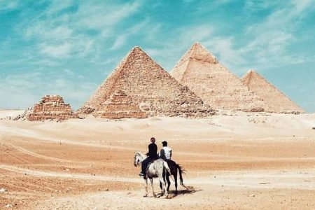 Private Pyramids Tour to Sakkara, Dahshur and Giza